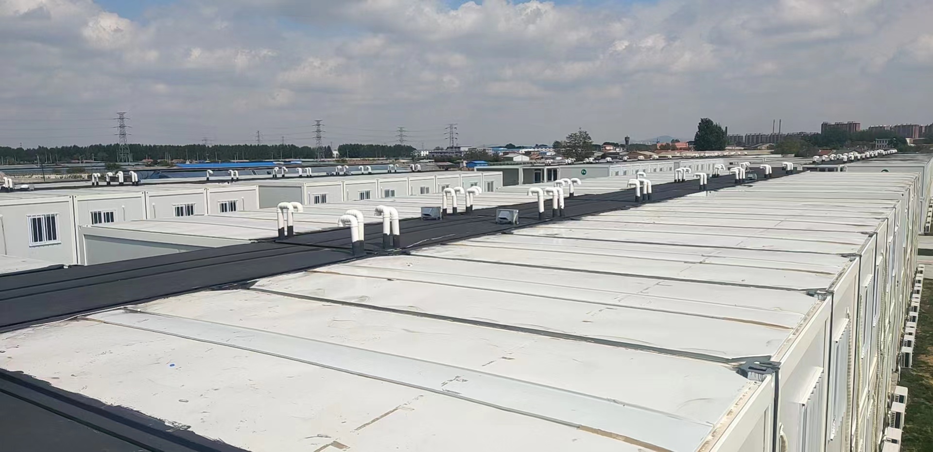 眾志成城，共同抗疫！廣恒防水馳援遼陽方艙醫(yī)院項目。